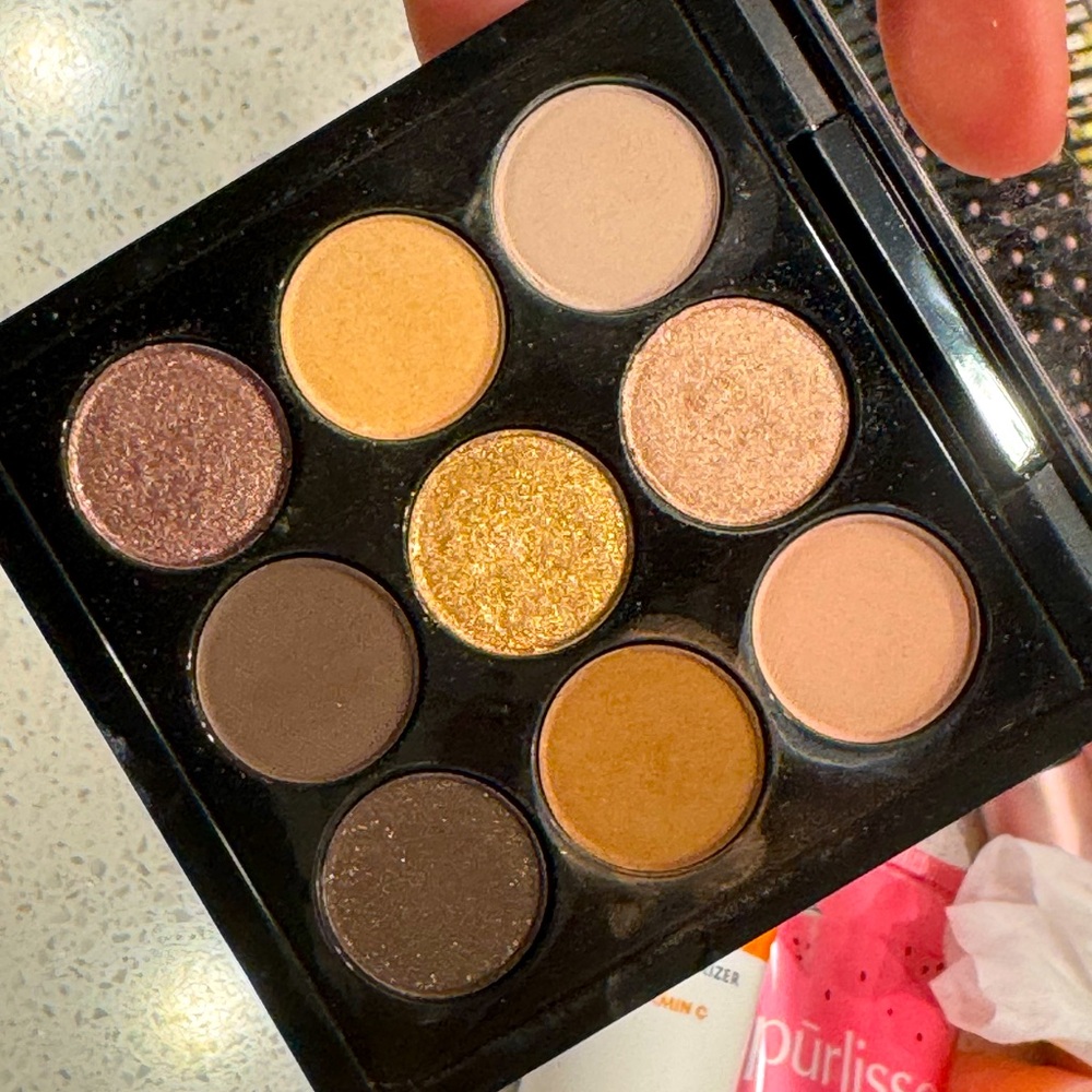 Mac eyeshadow 9 color Amber times nine